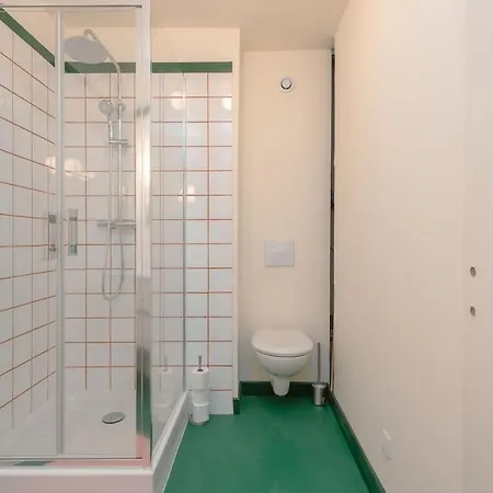 Maison Entiere Avec Jardin, 9 Couchages Amiens